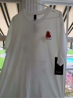 lululemon athletica White Tee with Black Size Tag